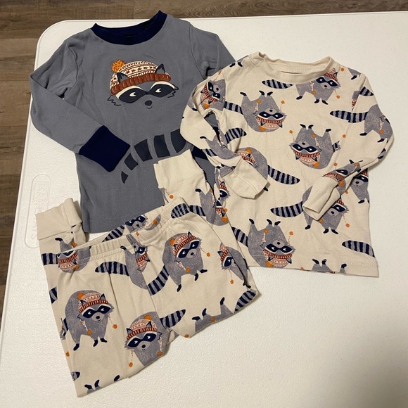 EUC | Just One You by Carter’s raccoon baby boy’s set — 12 months - Picture 1 of 6